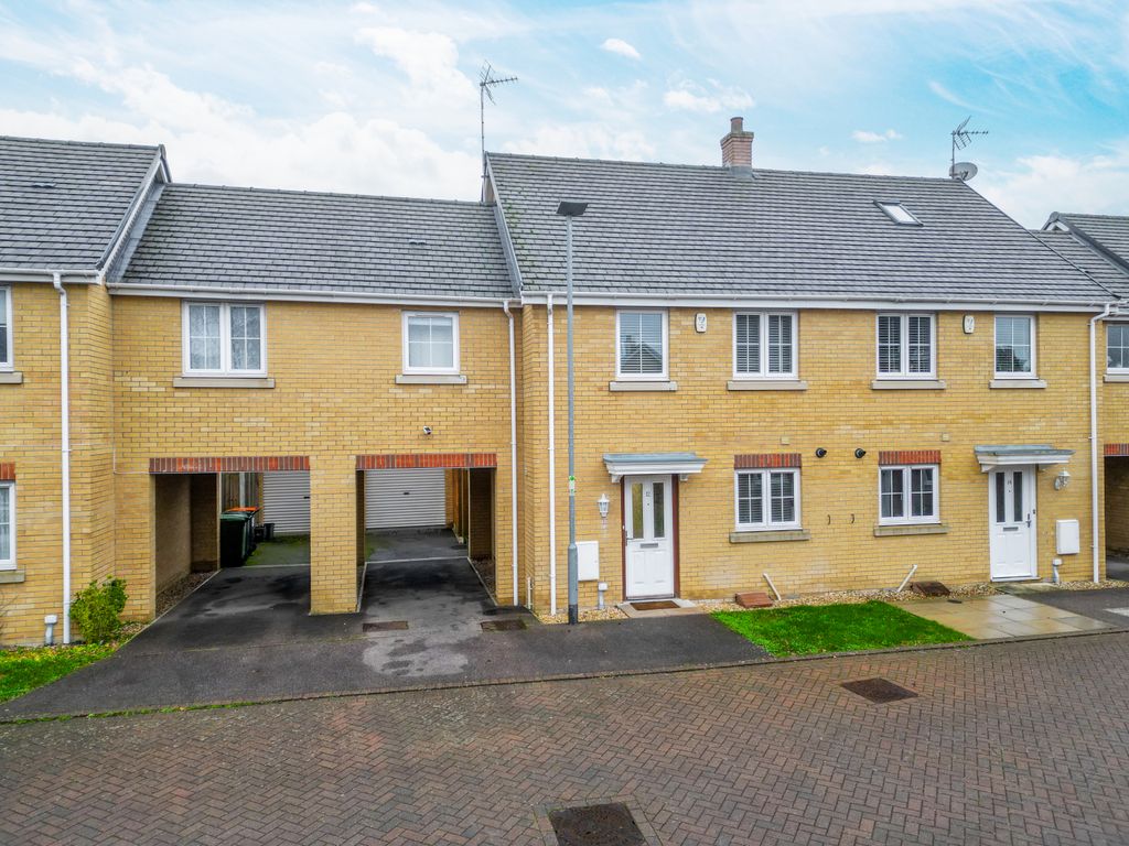 Property photo 1 of 17 Gilpin Court, Hockliffe, Lu7