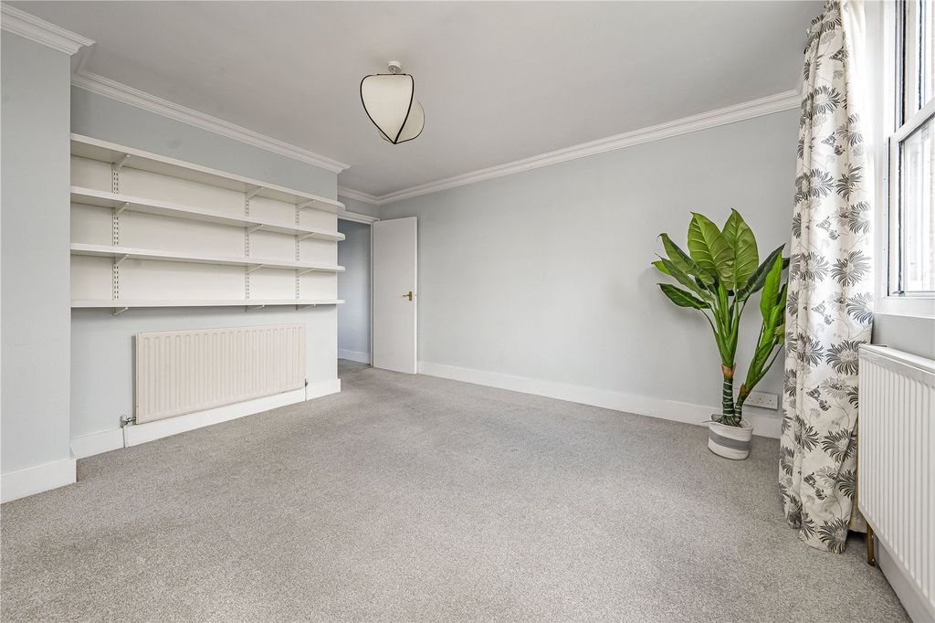 Property photo 2 of 10 Picture No. 15