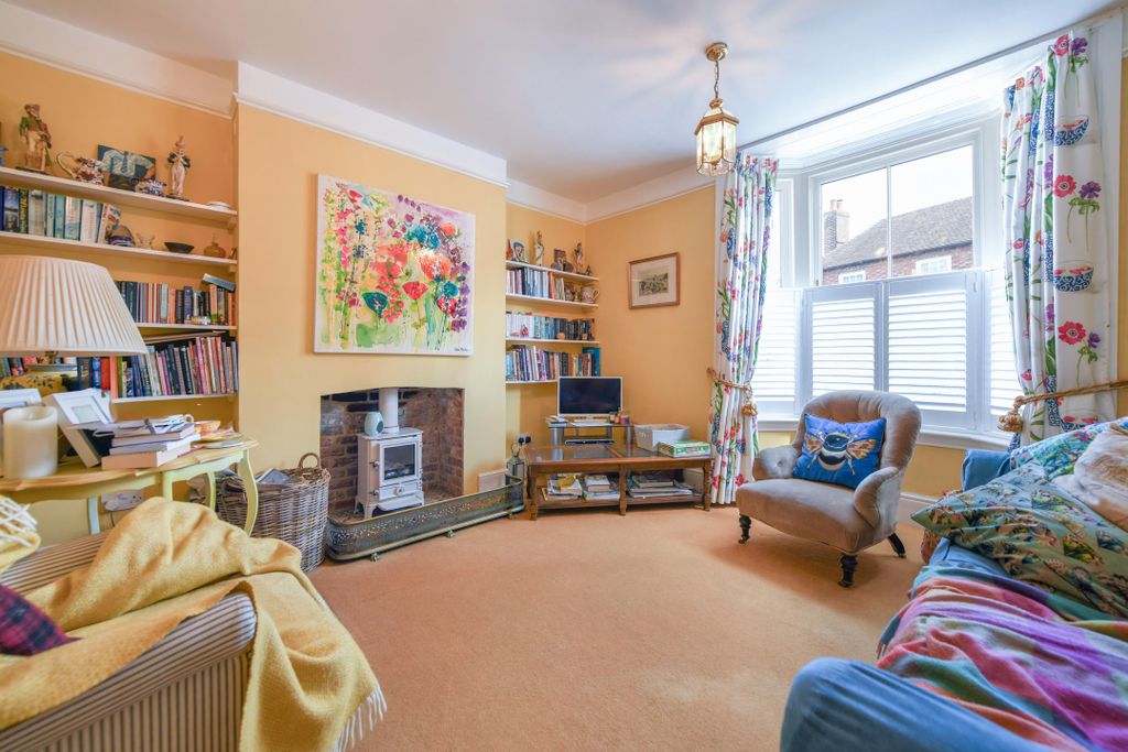 Property photo 3 of 22