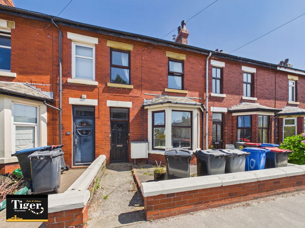 Property photo 1 of 9 Cam03440G0-Pr0644-Still009