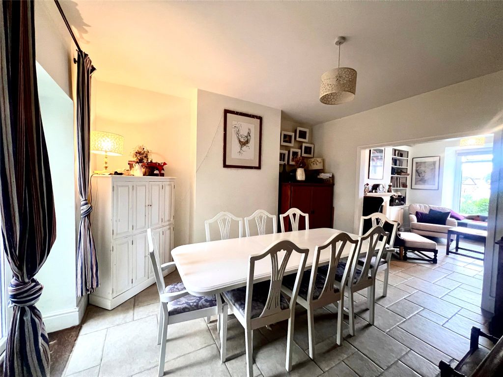 Property photo 3 of 15 Dinning Room