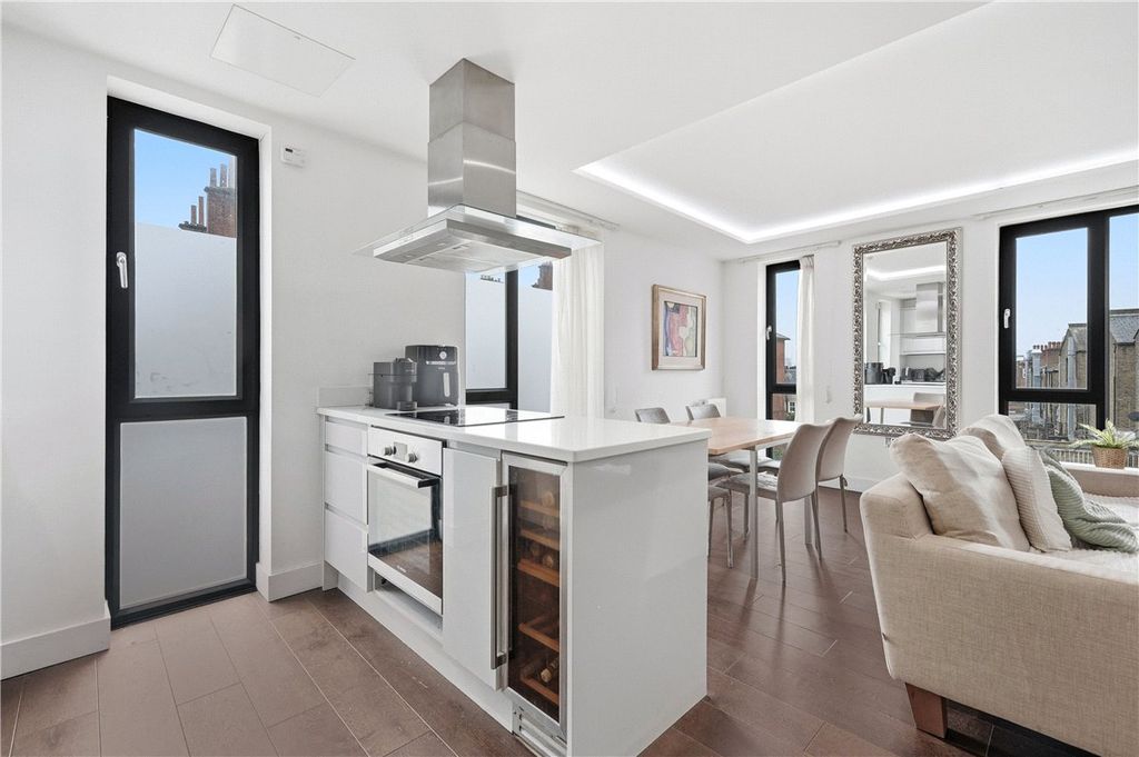 Property photo 1 of 23 Picture No. 21