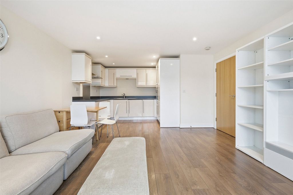 Property photo 3 of 13 Picture No. 13