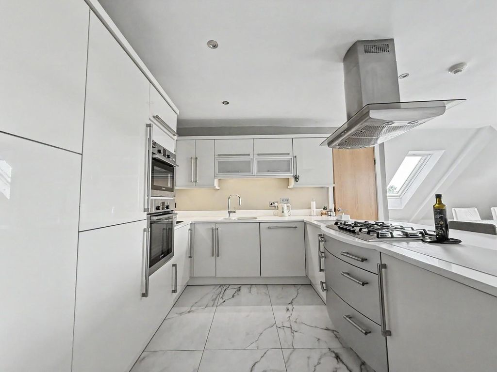 Property photo 3 of 9 Img_2095.Jpg