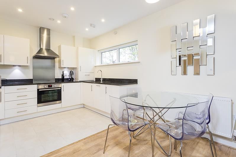 Property photo 3 of 6 Kitchen