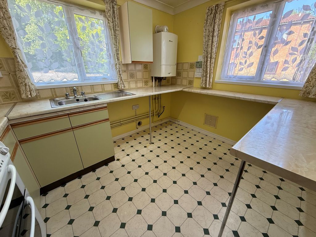 Property photo 3 of 10 Kichen Aspect 2
