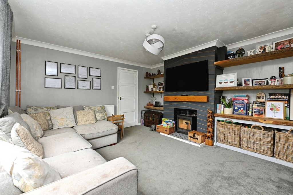 Property photo 3 of 23 Pbox-Img.Jpg