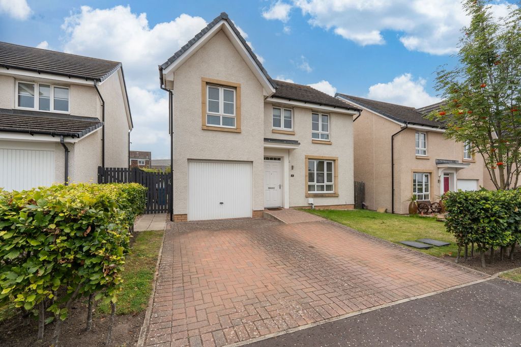 Property photo 1 of 30