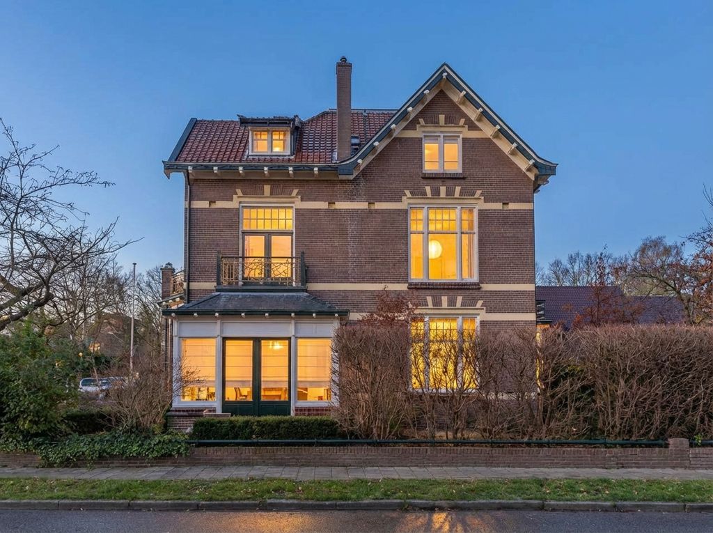 Property photo 3 of 25