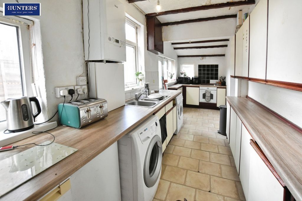 Property photo 2 of 11 Pbox-Img.Jpg