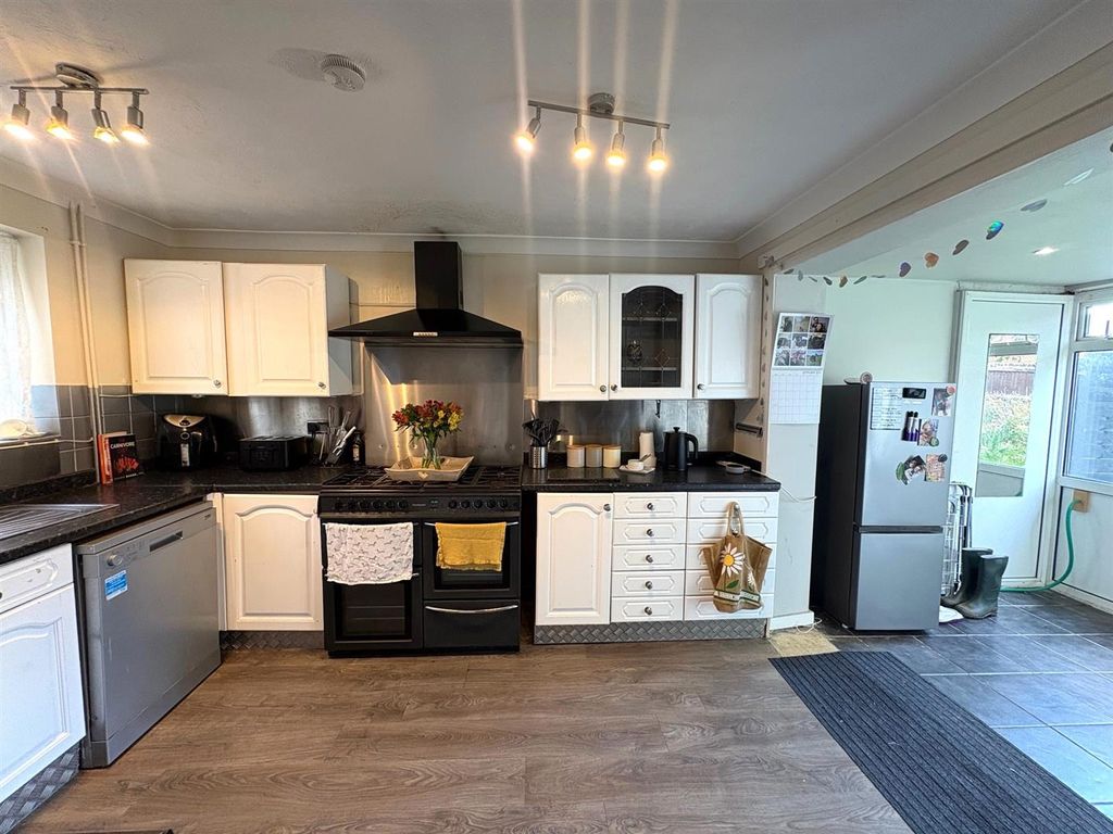 Property photo 2 of 13 Kitchen.Jpg
