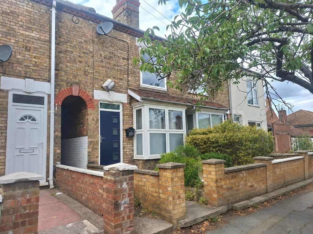 Property photo 1 of 5