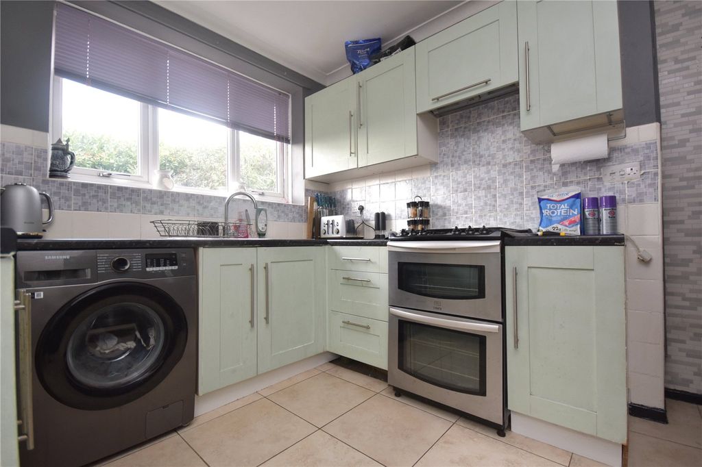 Property photo 3 of 11 Picture No. 15