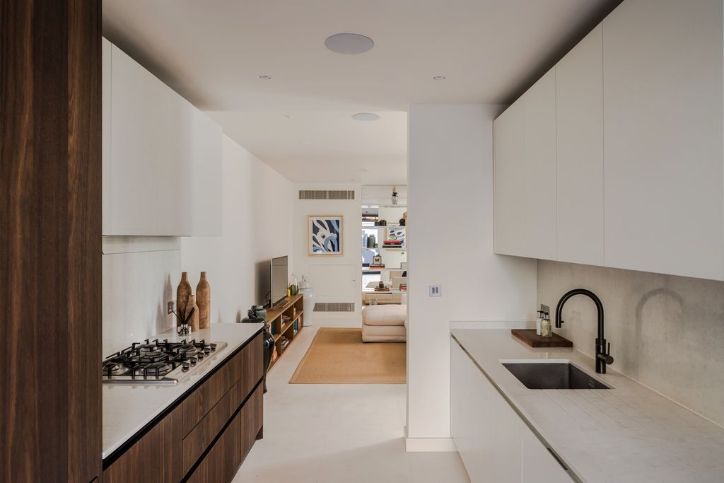 Property photo 3 of 39 311654 - 4 Cotswold Mews-46.Jpeg