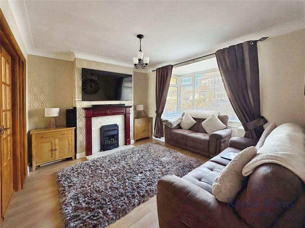 Property photo 2 of 15 Picture No. 03