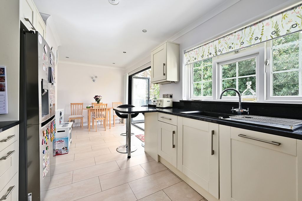 Additional image 5 of 4 bed detached house for saleVirginia Gardens, Farnborough GU14