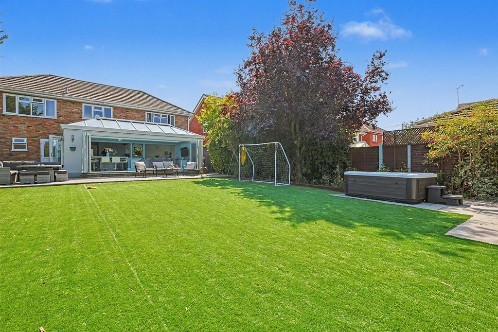 Property photo 2 of 43