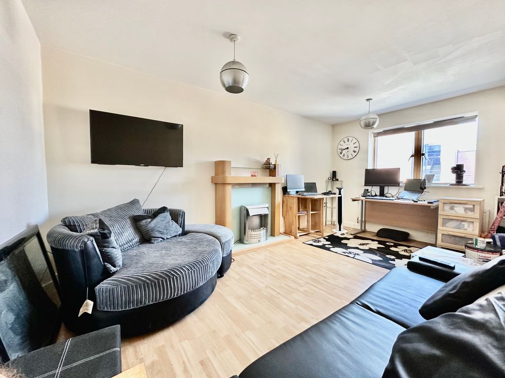Property photo 2 of 13 Img_6859