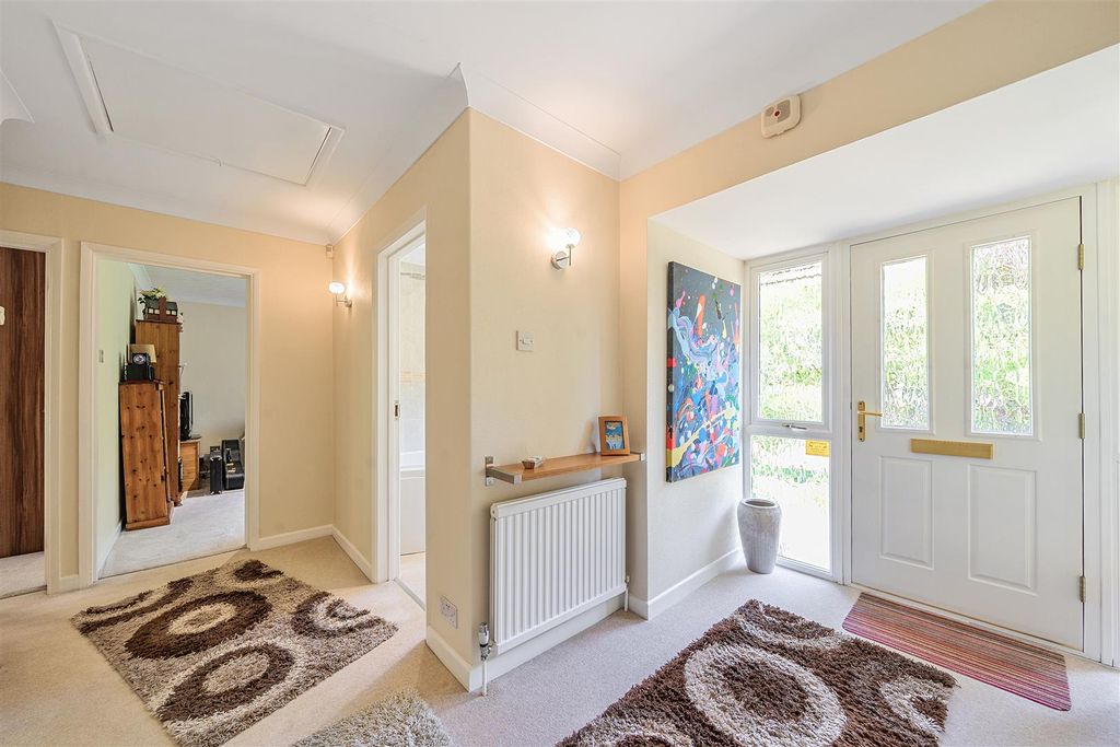 Property photo 3 of 22