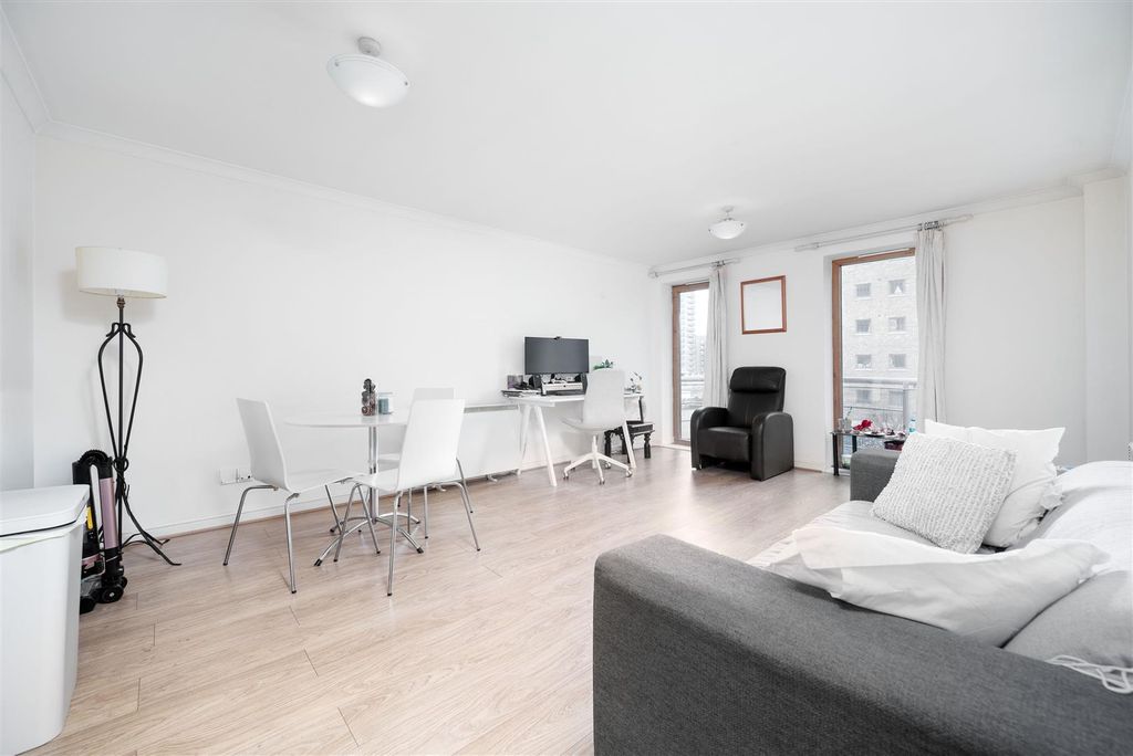 Property photo 2 of 10 P04 (29).Jpg