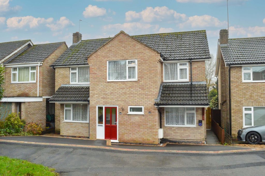 Property photo 1 of 35