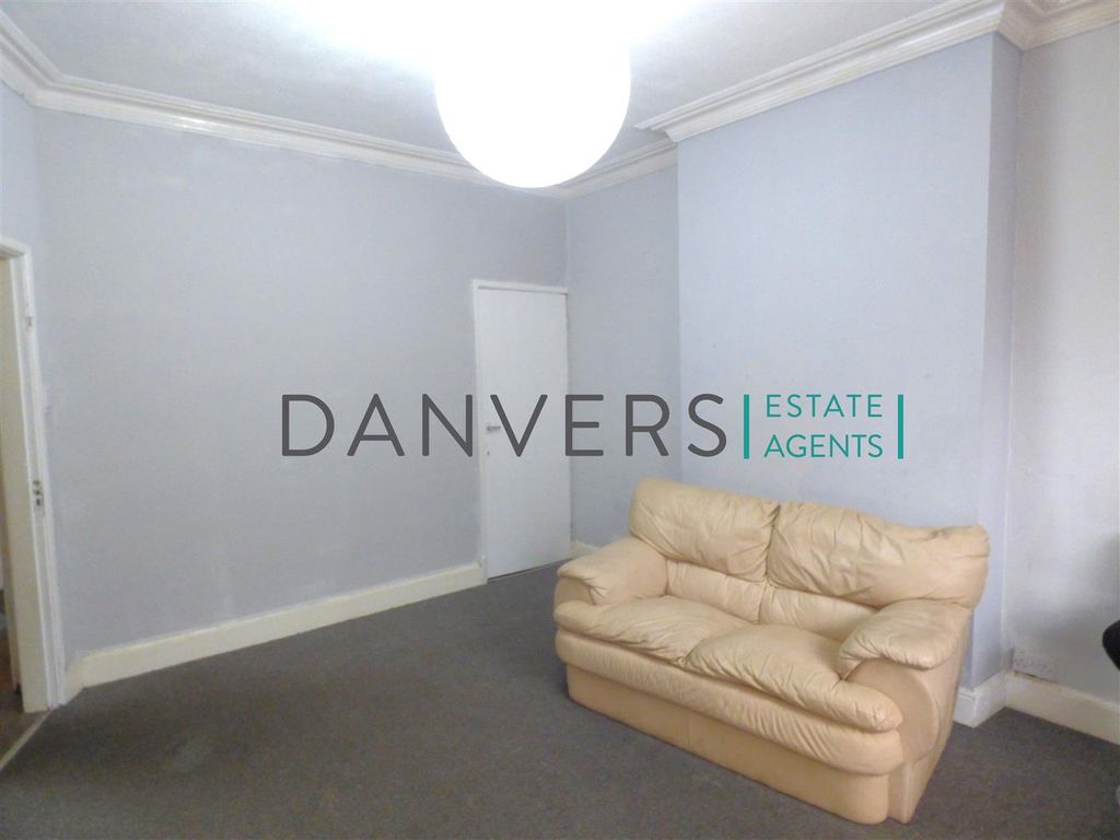 Property photo 3 of 9 P1180380.Jpg