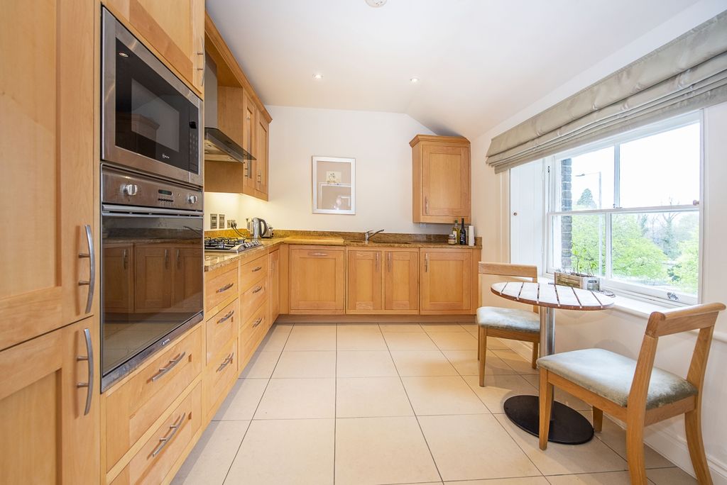 Property photo 1 of 16 Langholm Lodge