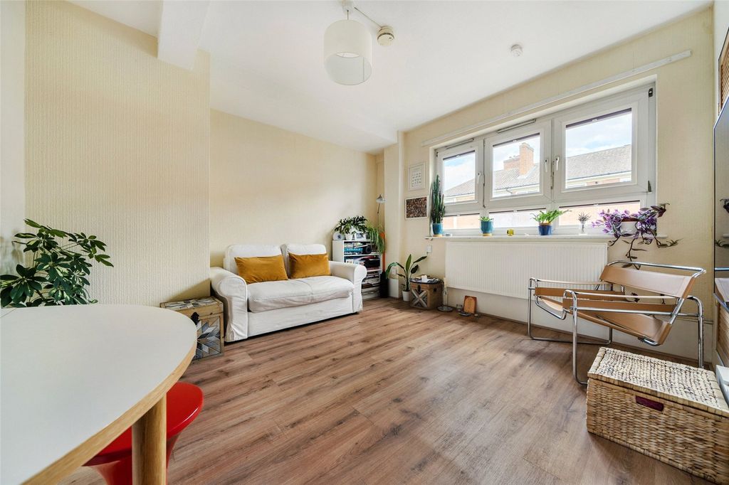 Property photo 1 of 17 Picture No. 08