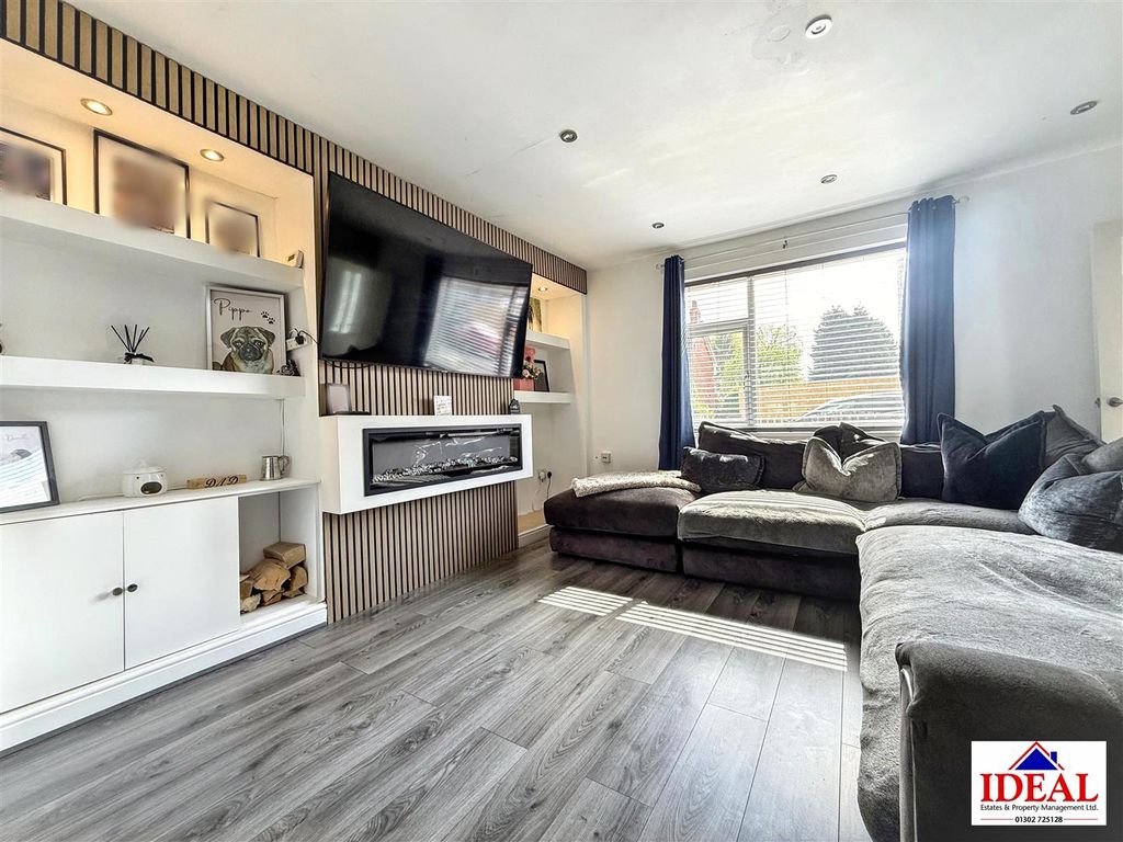 Property photo 2 of 19 Image00018_Blurred (2).Jpg