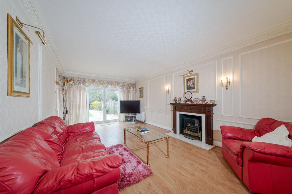 Property photo 3 of 16