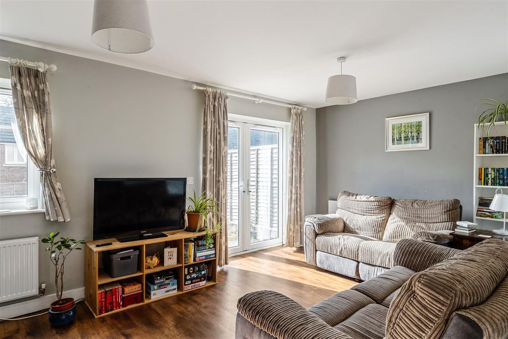 Property photo 2 of 15 25 Ruppell Rise-8.Jpg