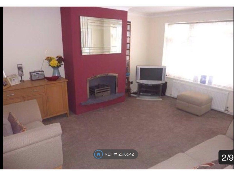 Property photo 2 of 9