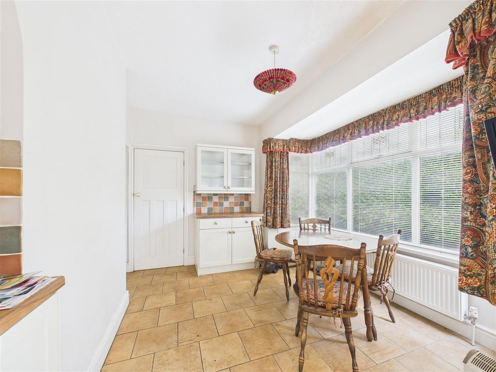 Property photo 3 of 11 Cam05451G0-Pr0033-Still002.Jpg
