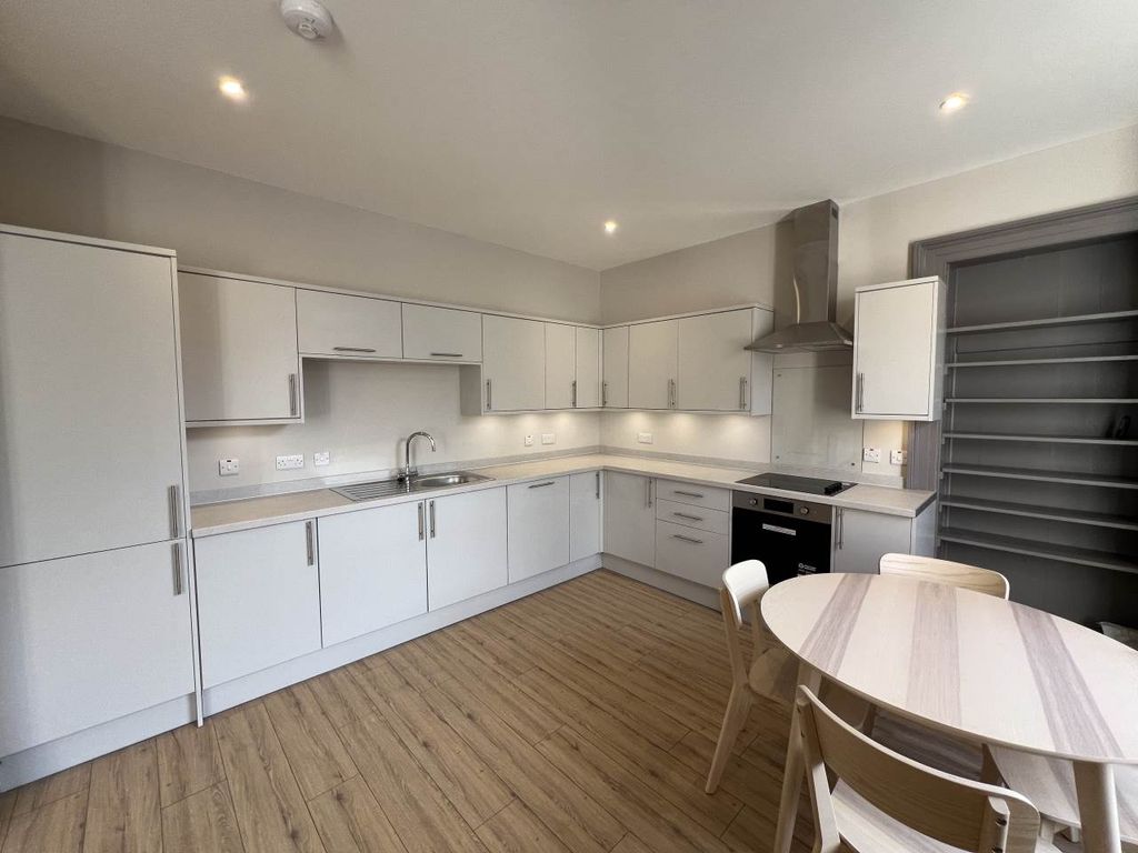 Property photo 3 of 7 Img_6638