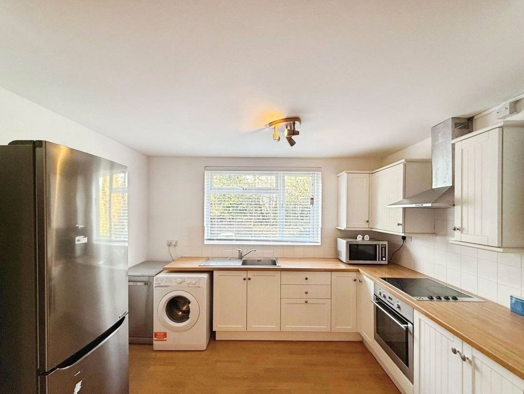 Property photo 2 of 10 Picture No. 34