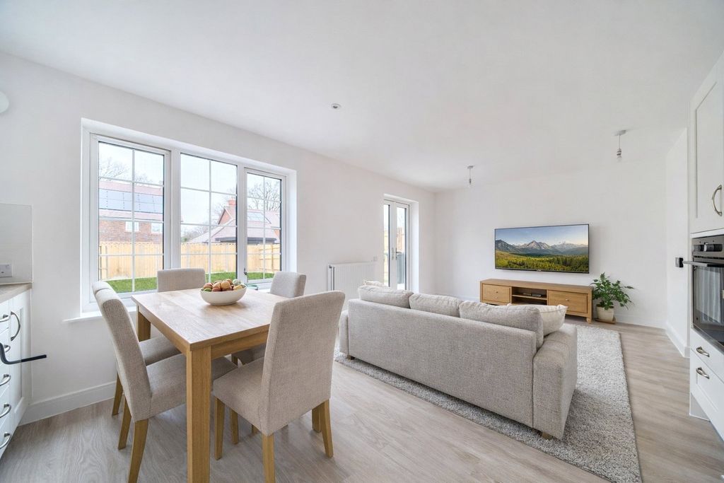 Property photo 3 of 16 Kitchem/Living Room