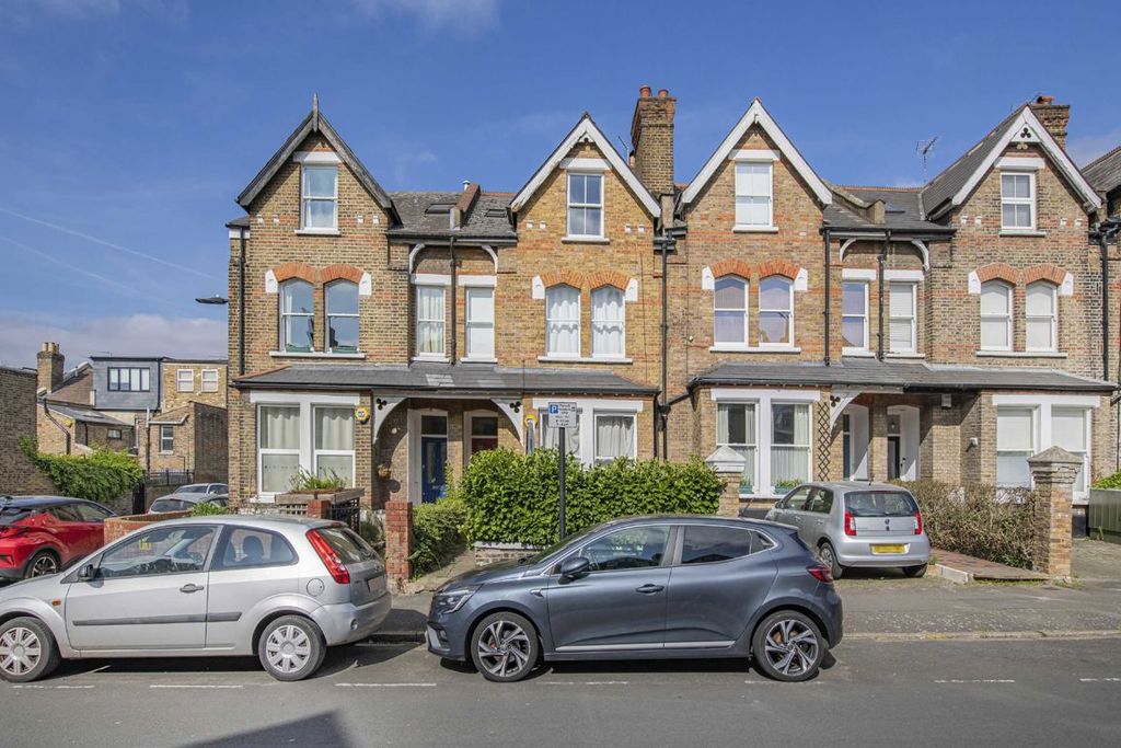 Property photo 1 of 4