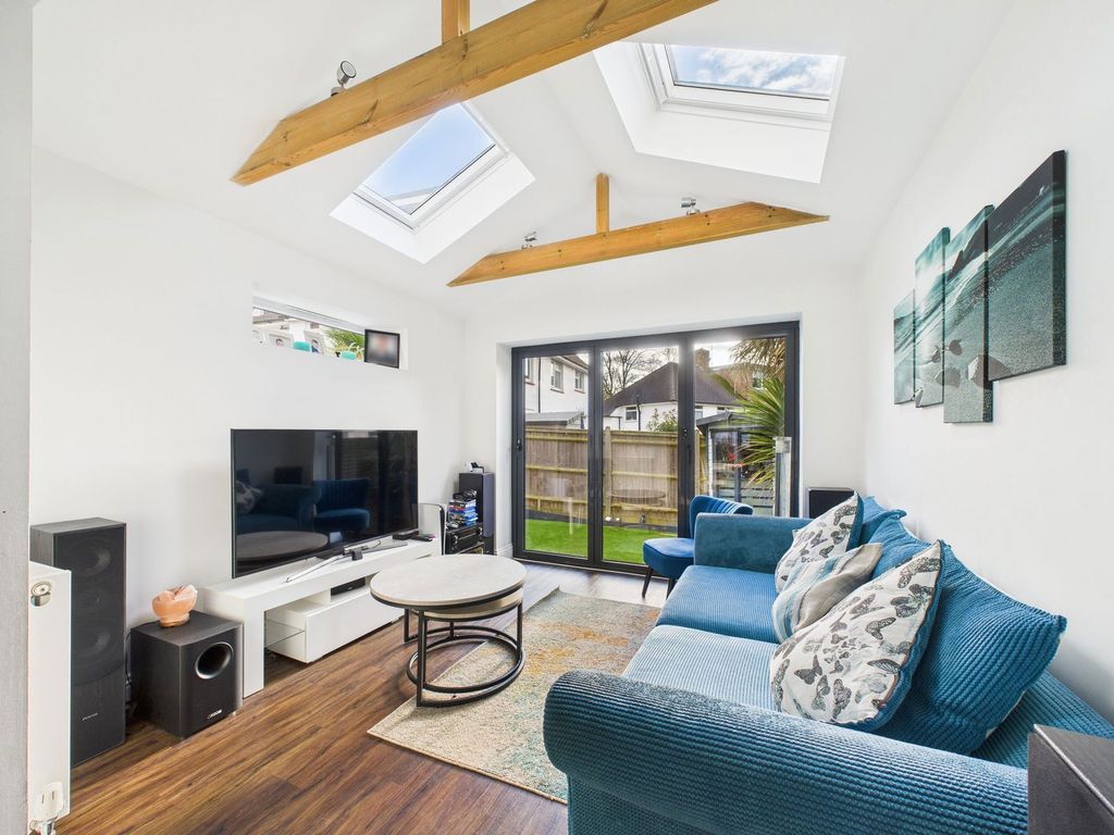 Property photo 2 of 29