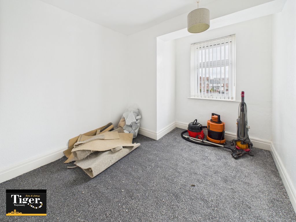 Property photo 2 of 6 Cam02176G0-Pr0657-Still002