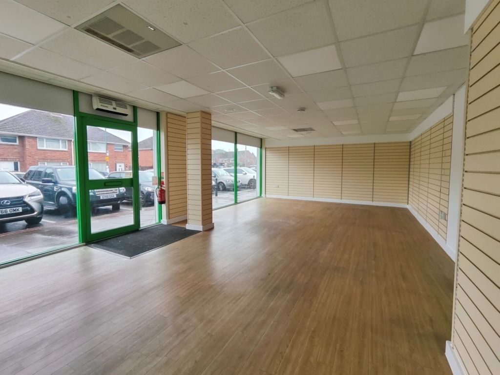 Property photo 2 of 10