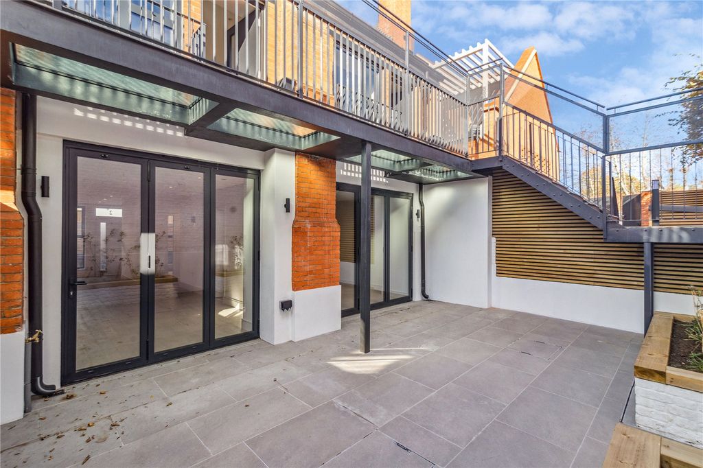 Property photo 2 of 10 Picture No. 04