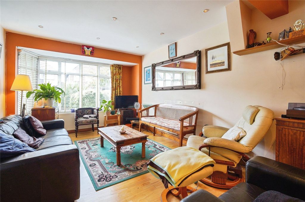 Property photo 2 of 19 Picture No. 22