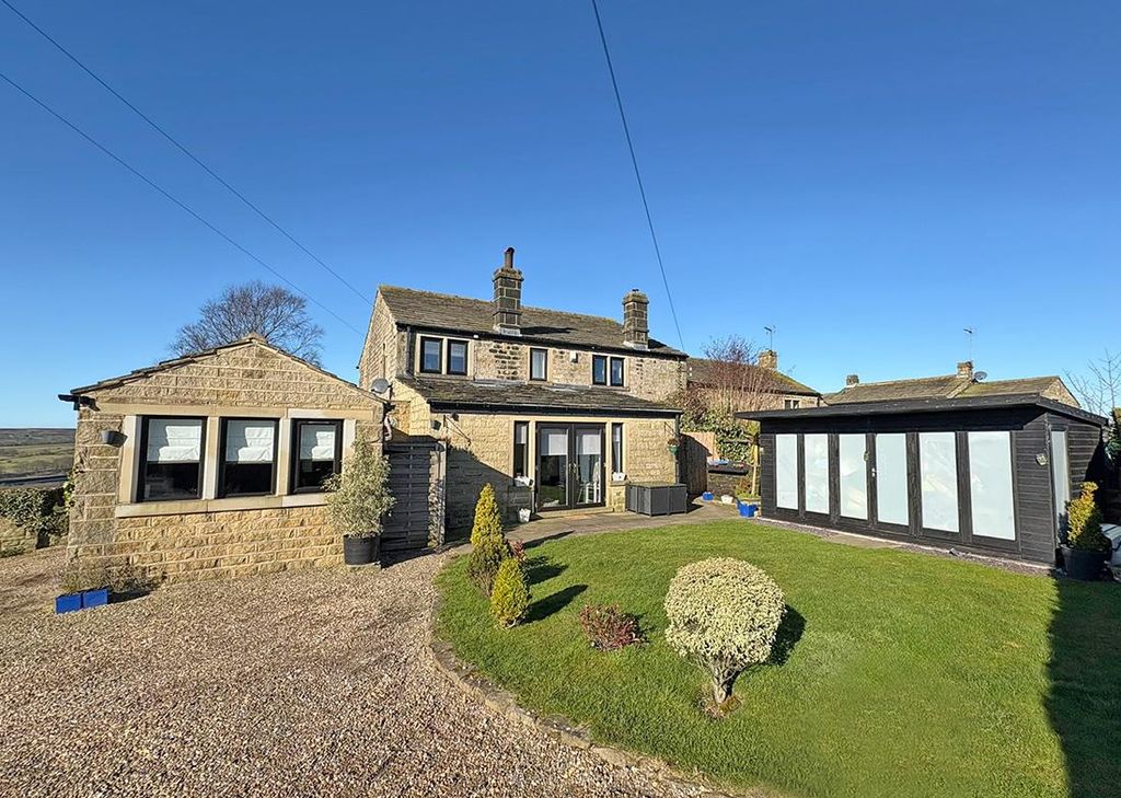 Property photo 1 of 25