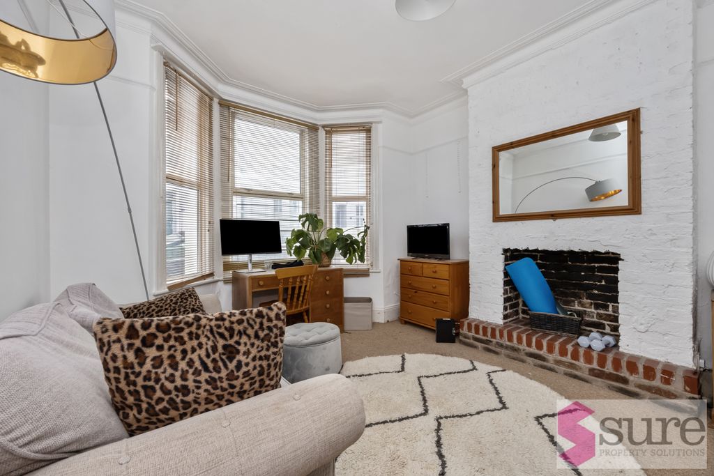 Property photo 3 of 15