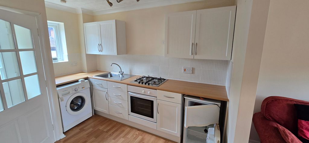 Property photo 2 of 7