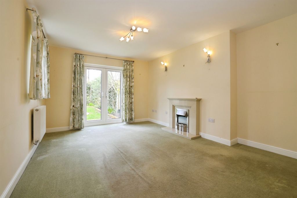 Property photo 3 of 18