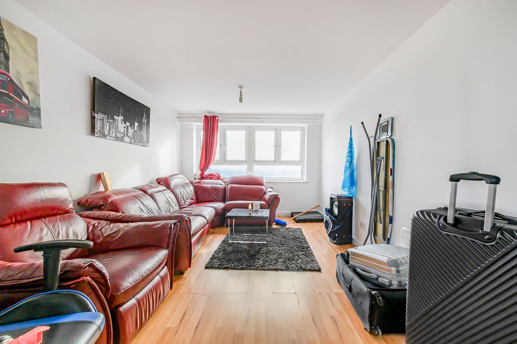 Property photo 2 of 18