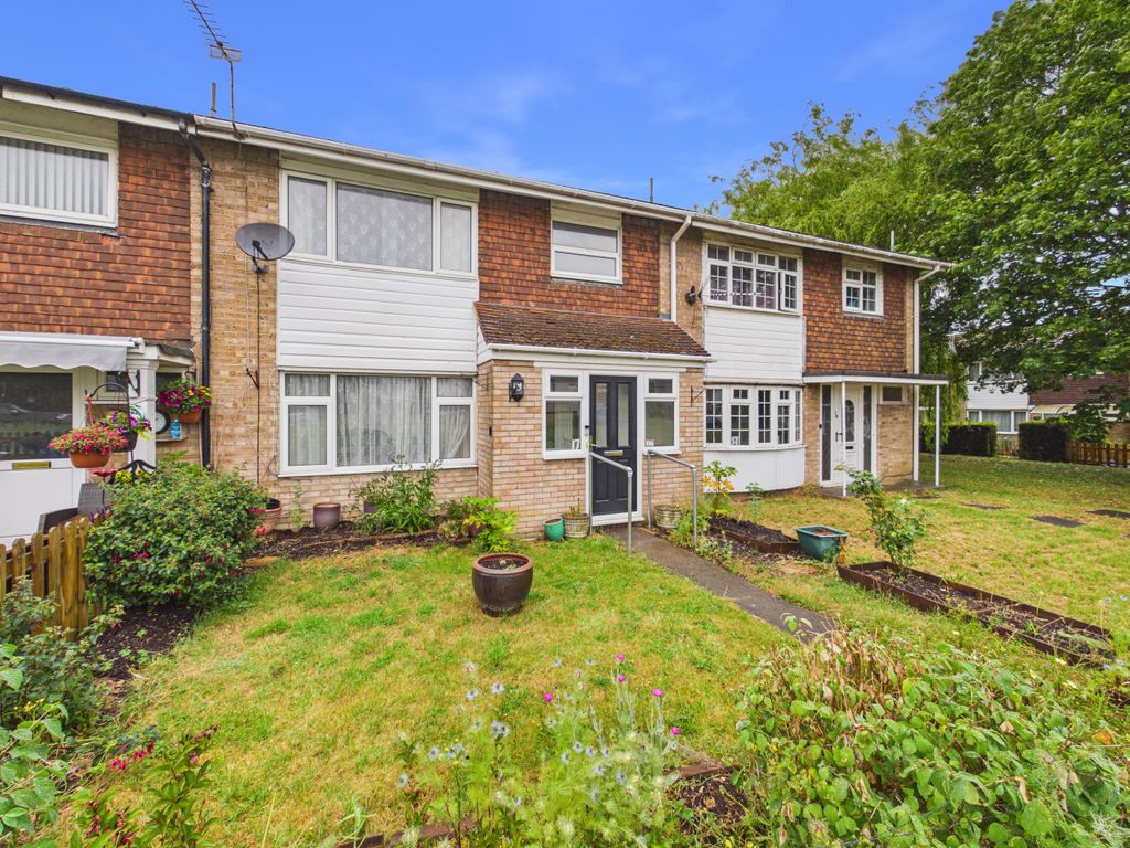 Property photo 1 of 11 Cam01354G0-Pr0727-Still032