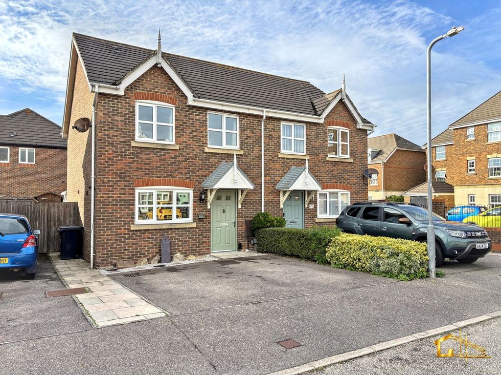 Property photo 1 of 18