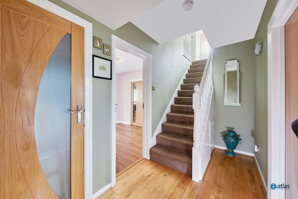 Property photo 3 of 24 Hallway